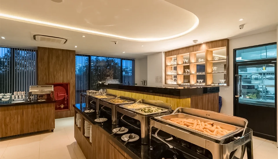 هتل نیو اسکوئر پتونگ پوکت